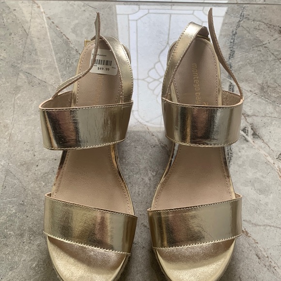NWT Gold wedges size 10 - Picture 1 of 3